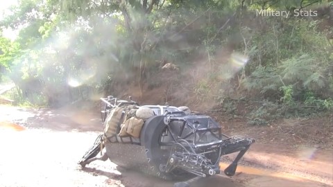 us-marine-corps-test-most-advanced-ls3-robot-support-system-720p0-mp4_20161118_140640-137-mobile